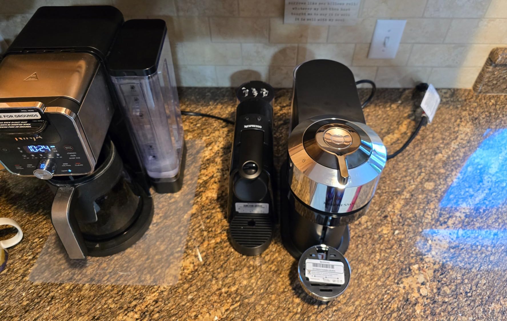 Essenza Mini Coffee and Espresso Machine by De'Longhi, 1150 watts, 110ml, Black - Customer Photo 1