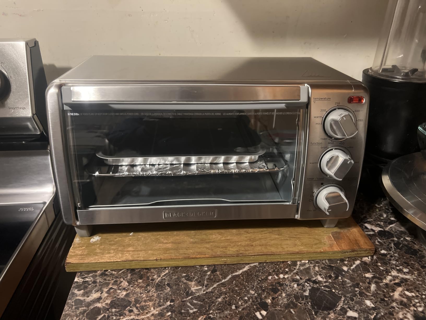 BLACK+DECKER 4-Slice Toaster Oven customer photo 1