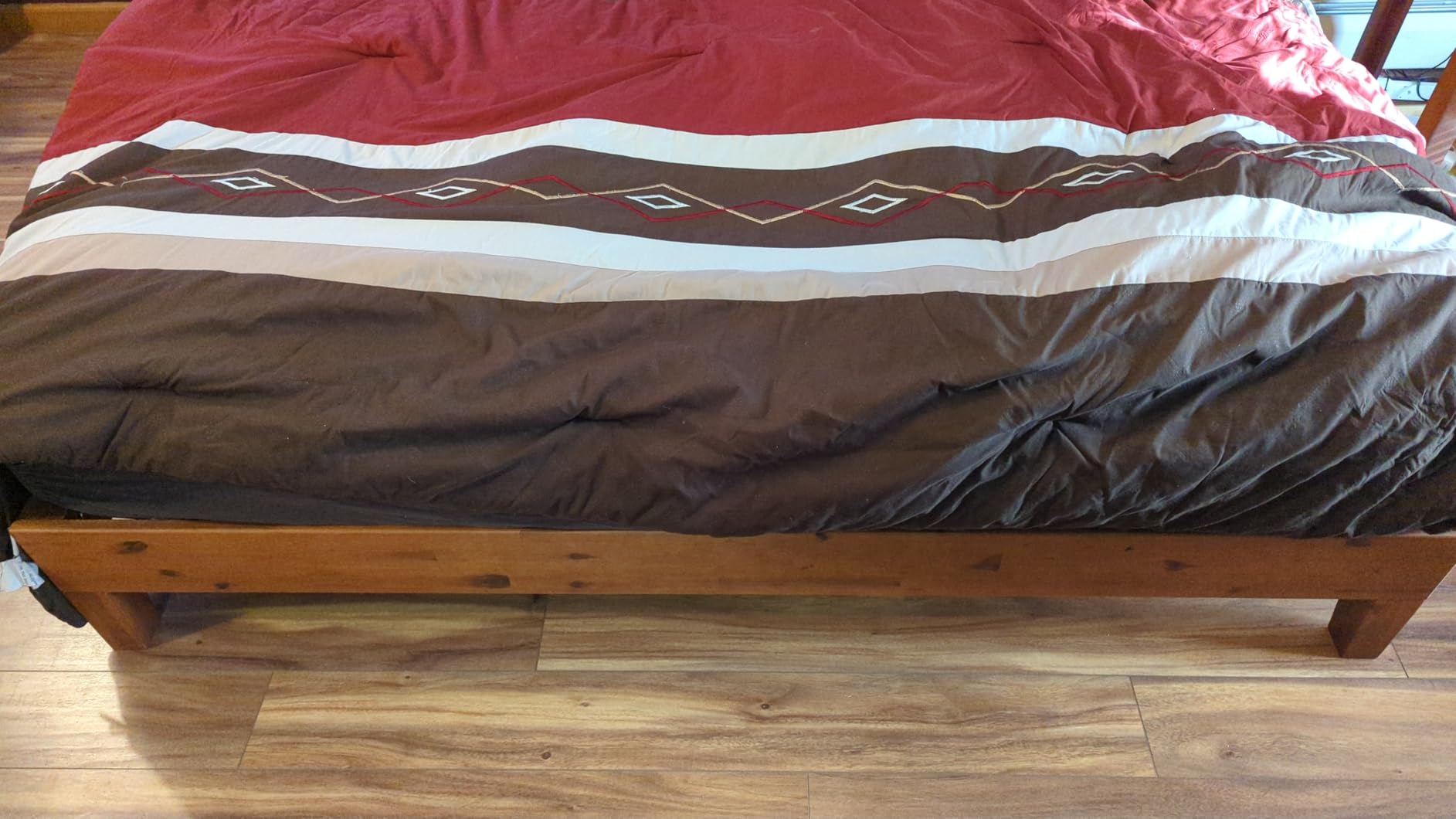 Zinus 12 Inch Deluxe Solid Wood Platform Bed with Headboard, No Box Spring Needed, Wood Slat Support, Antique Espresso Finish, Queen - Customer Photo 1