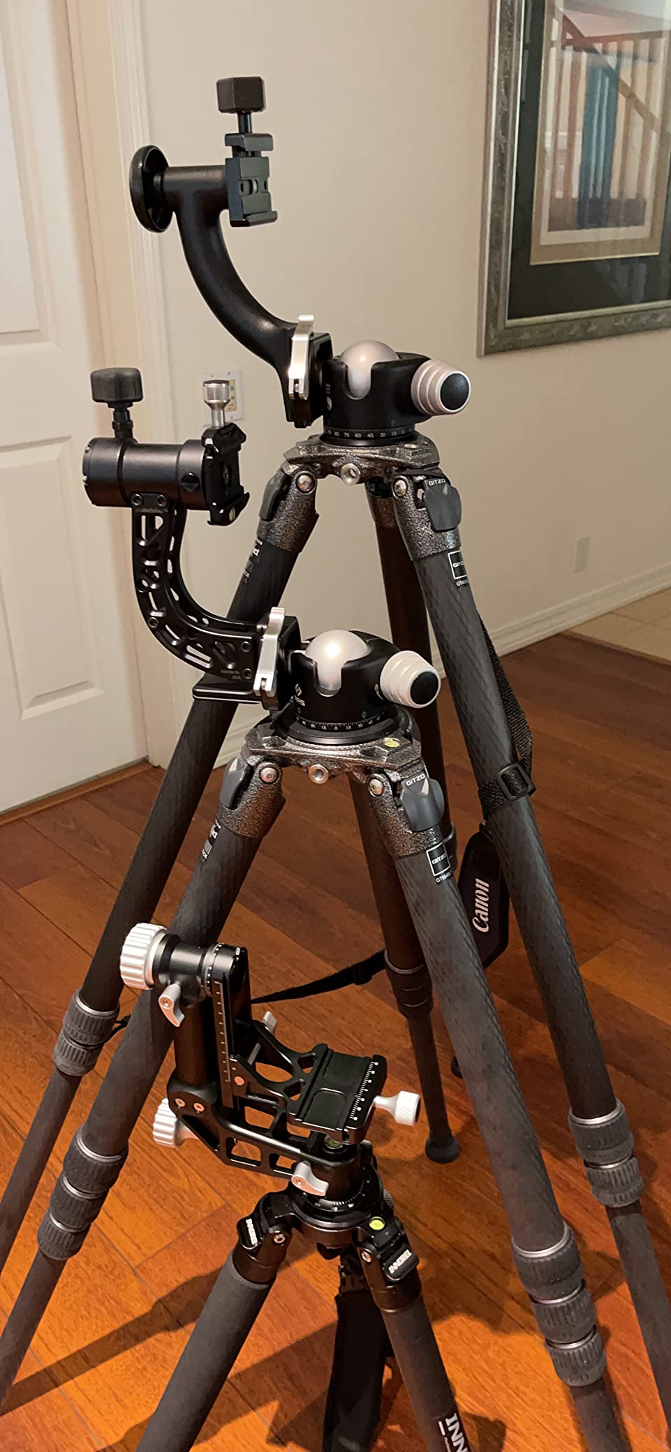 Gitzo GT5543LSUS Lightweight Systematic Tripod SER.5 4S L, Black - Customer Photo 3