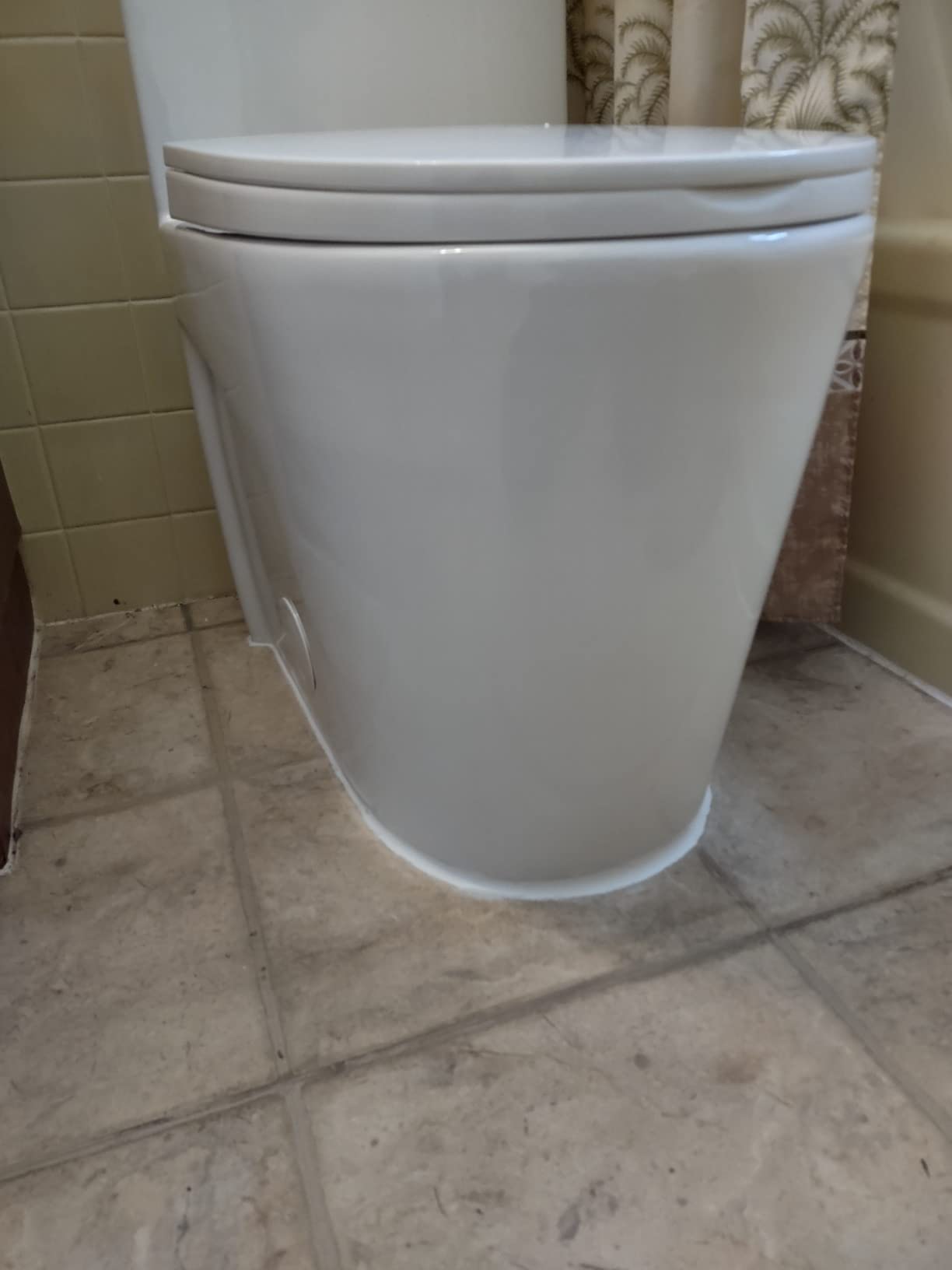 Swiss Madison SM-1T254 St. Tropez One Piece Toilet Dual Tornado Flush 0.8/1.28 GPF with Soft Closing Seat, Comfort Height Customer Review Swiss Madison SM-1T254 St. Tropez One Piece Toilet Dual Tornado Flush 0.8/1.28 GPF with Soft Closing Seat, Comfort Height - Customer Photo 1