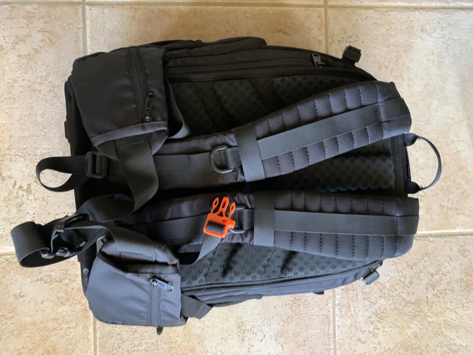 Neewer 2-in-1 Convertible Wheeled Camera Backpack, Rolling Luggage Case with Telescopic Handle and Anti-Shock Dividers for DSLR Cameras, Lenses, Hoods, Strobes, Tripod, and Other Accessories - Customer Photo 2