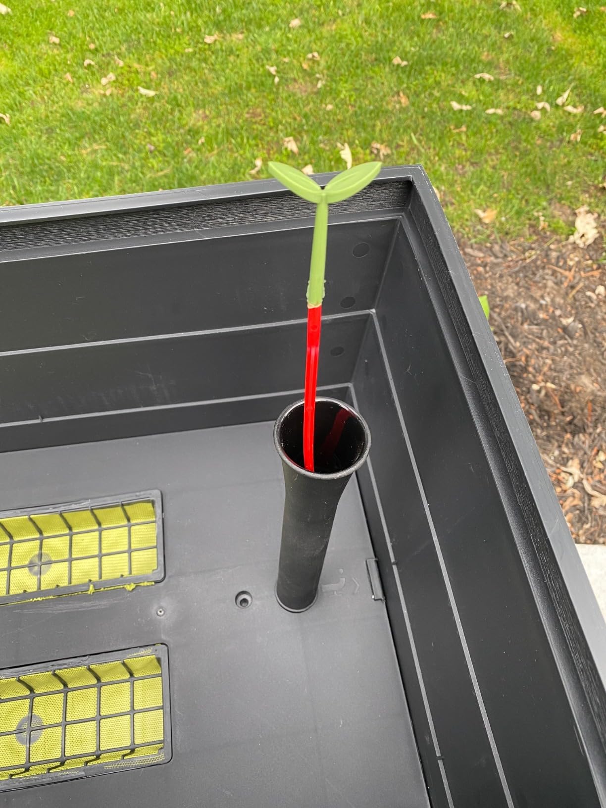 Keter Urban Bloomer 12.7-Gallon Raised Garden Bed - Elevated Outdoor Planter Box with Self-Watering Reservoir, Water Gauge & Drainage System, Perfect for Herbs & Vegetables, Dark Grey customer photo 2