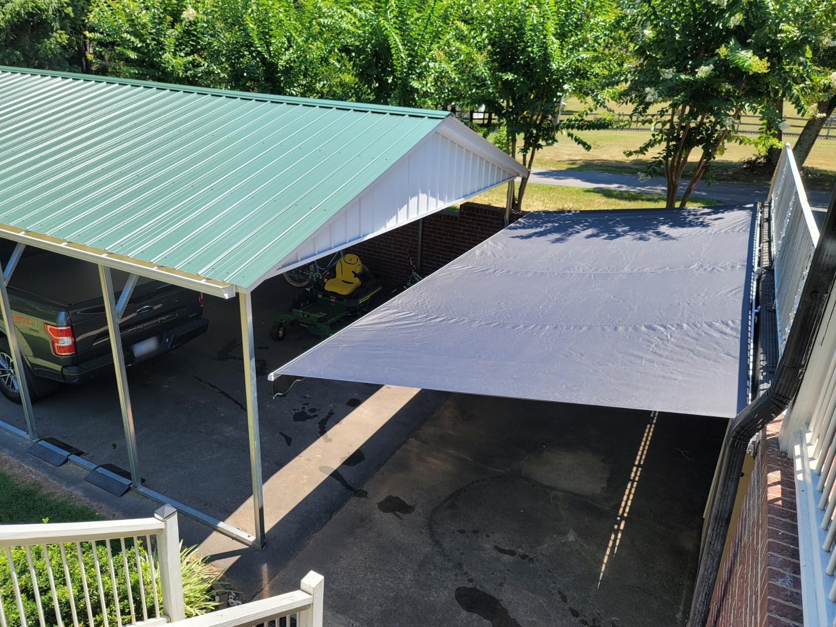 ALEKO 20x10 ft Electric Retractable Patio Awning, Remote Control Motorized & Manual Crank, Outdoor Shade Canopy with UV-Resistant Fabric - White Frame, Gray | Retractable sunshade for decks and balconies, remote-controlled extension, water-resistant fabric, rust-free aluminum frame customer photo 1