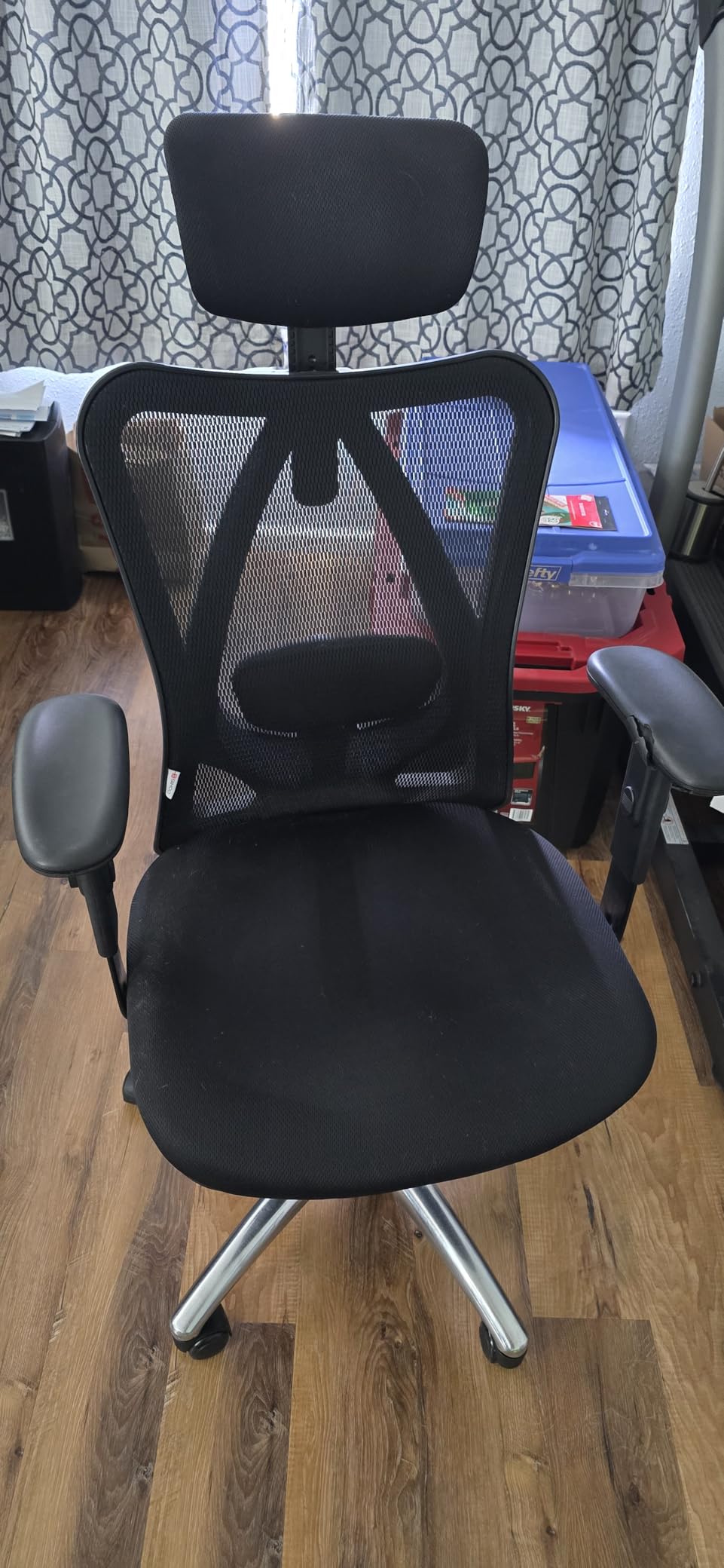 SIHOO M18 Ergonomic Office Chair, High Back Mesh Desk Chair with Adjustable Headrest & Lumbar Support, 330lbs Capacity Computer Chair with 2D Armrests & Wide Cushion, Tilt Lock, for Home Office-Black Customer Review SIHOO M18 Ergonomic Office Chair, High Back Mesh Desk Chair with Adjustable Headrest & Lumbar Support, 330lbs Capacity Computer Chair with 2D Armrests & Wide Cushion, Tilt Lock, for Home Office-Black - Customer Photo 1