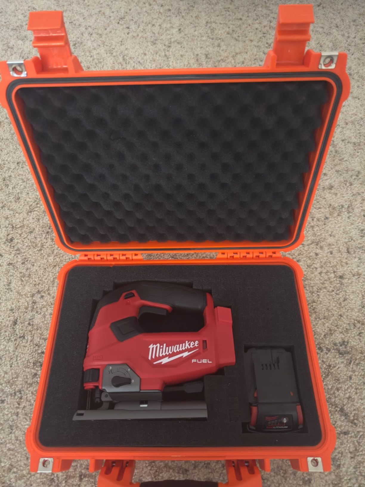 Milwaukee M18 FUEL D-HANDLE JIG SAW BARE TOOL Customer Review Milwaukee M18 FUEL D-HANDLE JIG SAW BARE TOOL - Customer Photo 1