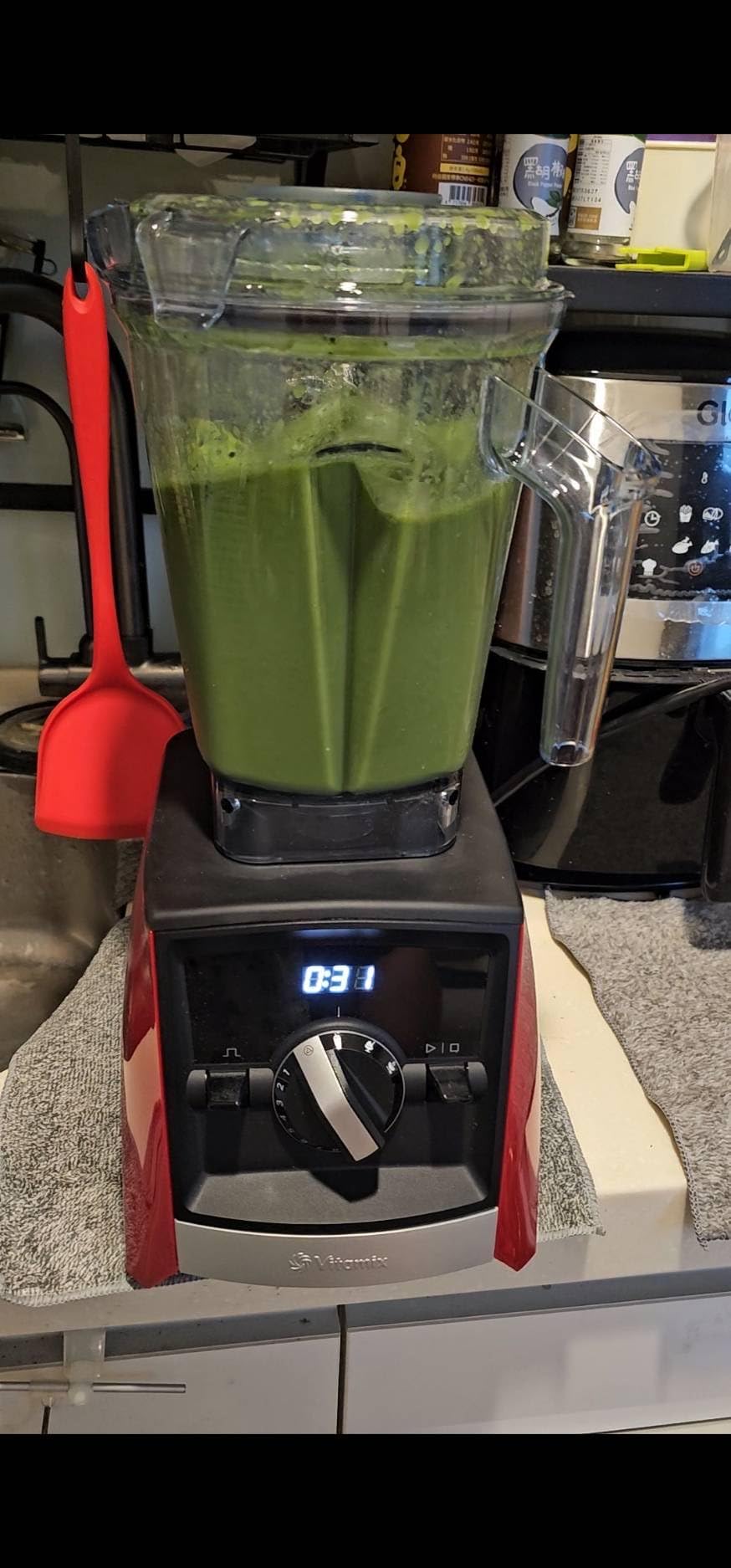 Vitamix A2500 Ascent Series Smart Blender, Professional-Grade, 64 oz. Low-Profile Container, Black (Renewed) - Customer Photo 1