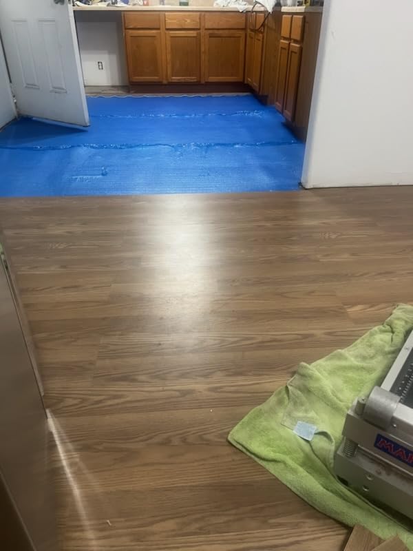 400Sqft AMERIQUE Premium 3 Mm Thick Flooring Underlayment Padding with Tape & Vapor Barrier 3 in 1 Heavy Duty Foam (400SF Total, 200SF/Roll), 400 Sq.'., Royal Blue (Pack of 2) Customer Review 400Sqft AMERIQUE Premium 3 Mm Thick Flooring Underlayment Padding with Tape & Vapor Barrier 3 in 1 Heavy Duty Foam (400SF Total, 200SF/Roll), 400 Sq.'., Royal Blue (Pack of 2) - Customer Photo 1