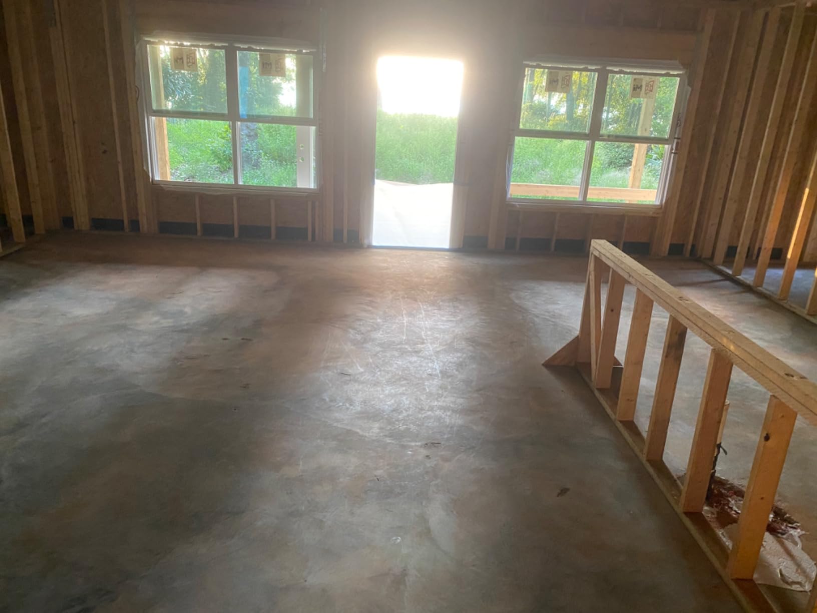 INSL-X TuffCrete Waterborne Acrylic Concrete Stain Paint, Light Gray, 1 Gallon Customer Review INSL-X TuffCrete Waterborne Acrylic Concrete Stain Paint, Light Gray, 1 Gallon - Customer Photo 2