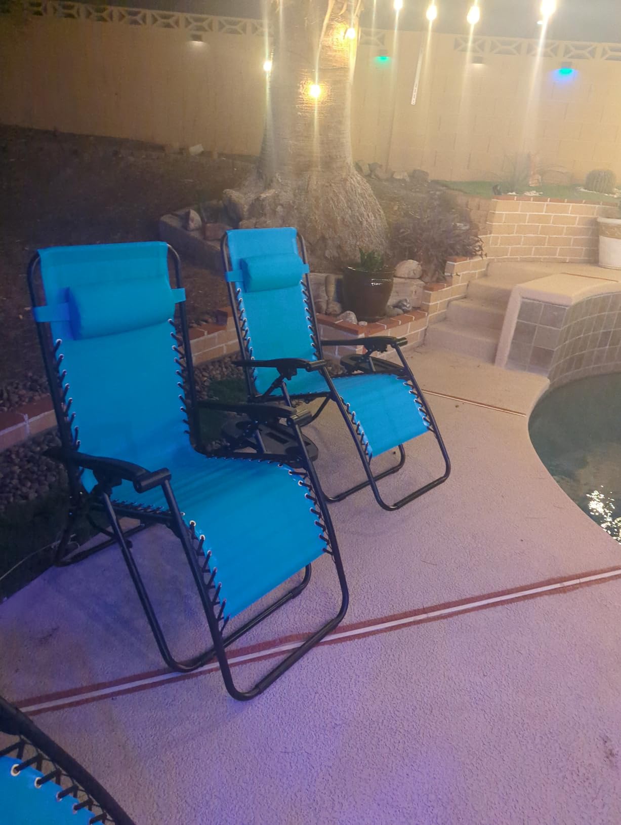 Homall Zero Gravity Chair Patio Folding Lawn Outdoor Lounge Gravity Camp Reclining Lounge Chair with Cup Holder Pillows for Poolside Backyard and Beach Set of 2 (Blue) Customer Review Homall Zero Gravity Chair Patio Folding Lawn Outdoor Lounge Gravity Camp Reclining Lounge Chair with Cup Holder Pillows for Poolside Backyard and Beach Set of 2 (Blue) - Customer Photo 4