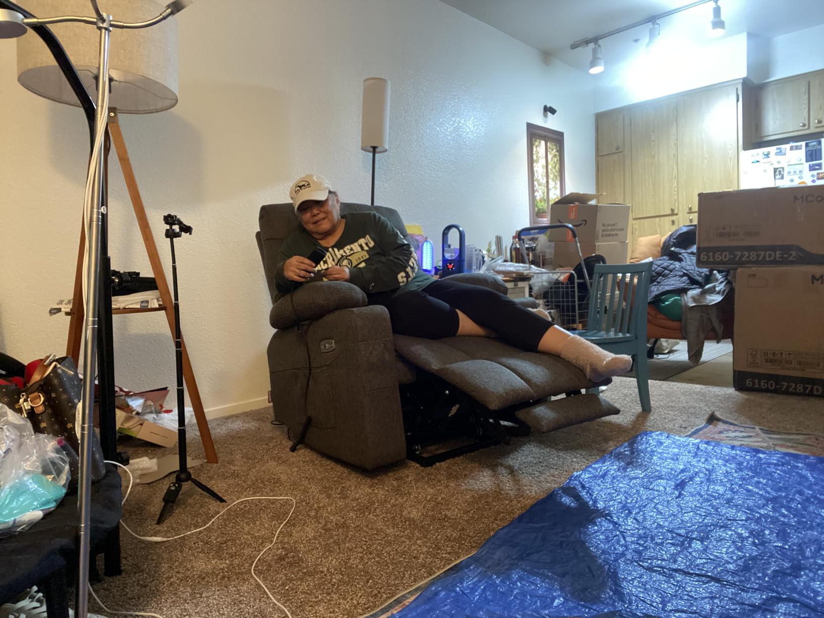 MCombo Power Lift Recliner Chair with Extended Footrest for Elderly People, Fabric 7287/7087 (Brown, Medium) Customer Review MCombo Power Lift Recliner Chair with Extended Footrest for Elderly People, Fabric 7287/7087 (Brown, Medium) - Customer Photo 2