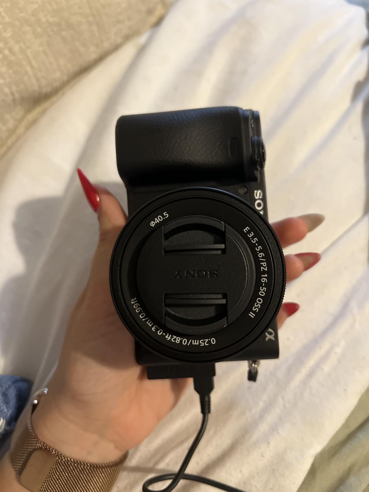 Sony Alpha a6400 Mirrorless Camera: Compact APS-C Interchangeable Lens Digital Camera with Real-Time Eye Auto Focus, 4K Video, Flip Screen & 16-50mm Lens - Customer Photo 1