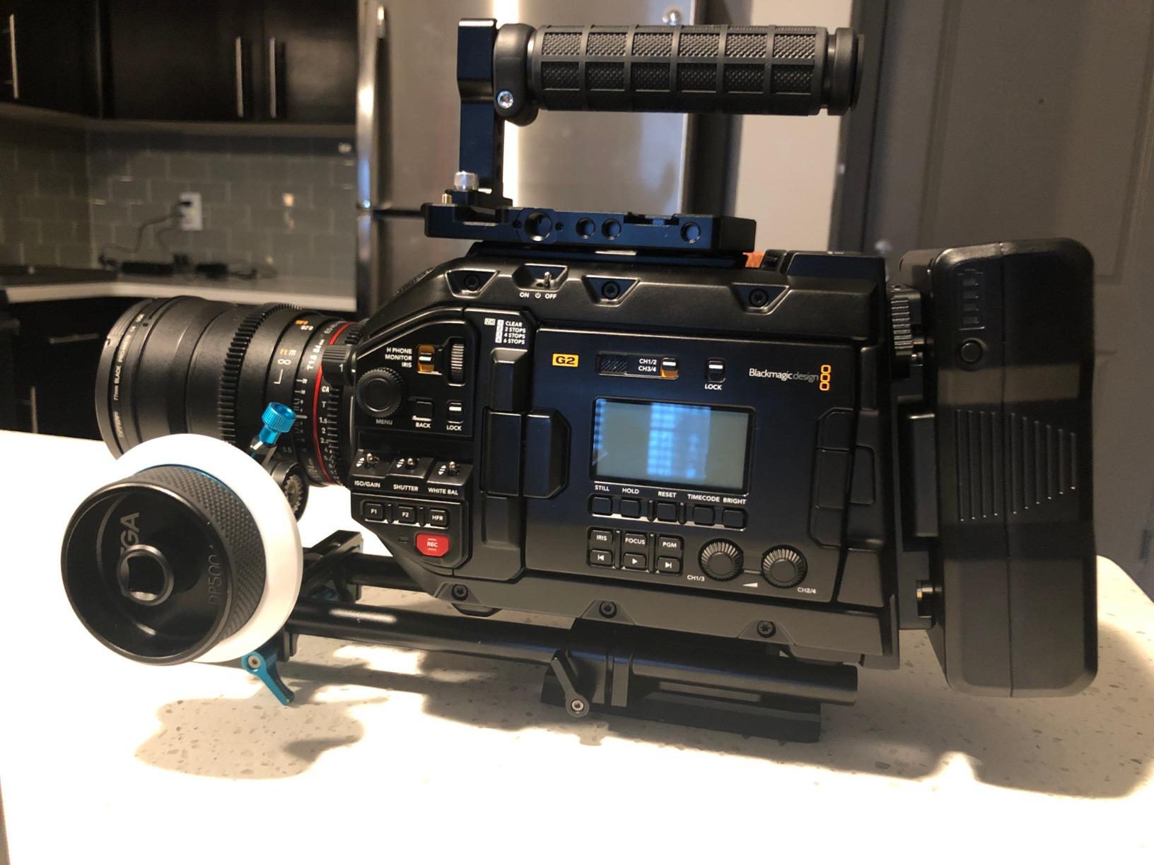 URSA Mini Pro 4.6K G2 Camcorder (CINEURSAMUPRO46K2) customer photo 1