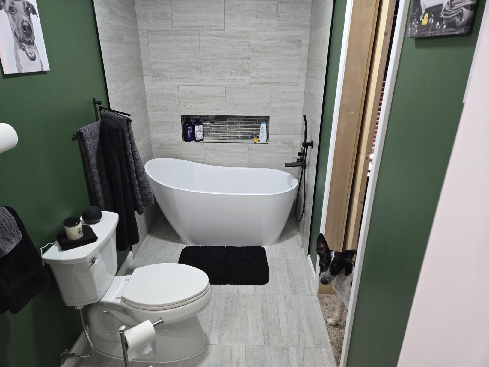 WOODBRIDGE Acrylic Freestanding Contemporary Soaking Tub with Brushed Nickel Overflow and Drain 54