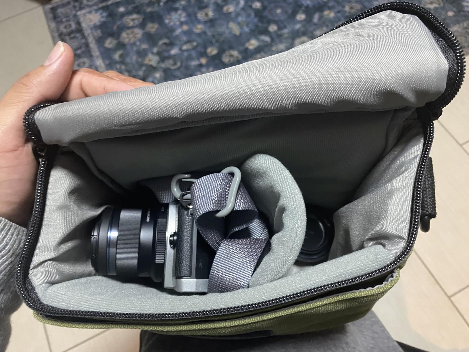 Besnfoto Camera Bag Small Crossbody Camera Shoulder Bag Purse Waterproof Canvas Cute Compact Camera Messenger Bag Case for Mirrorless DSLR SLR Women and Men Customer Review Besnfoto Camera Bag Small Crossbody Camera Shoulder Bag Purse Waterproof Canvas Cute Compact Camera Messenger Bag Case for Mirrorless DSLR SLR Women and Men - Customer Photo 1