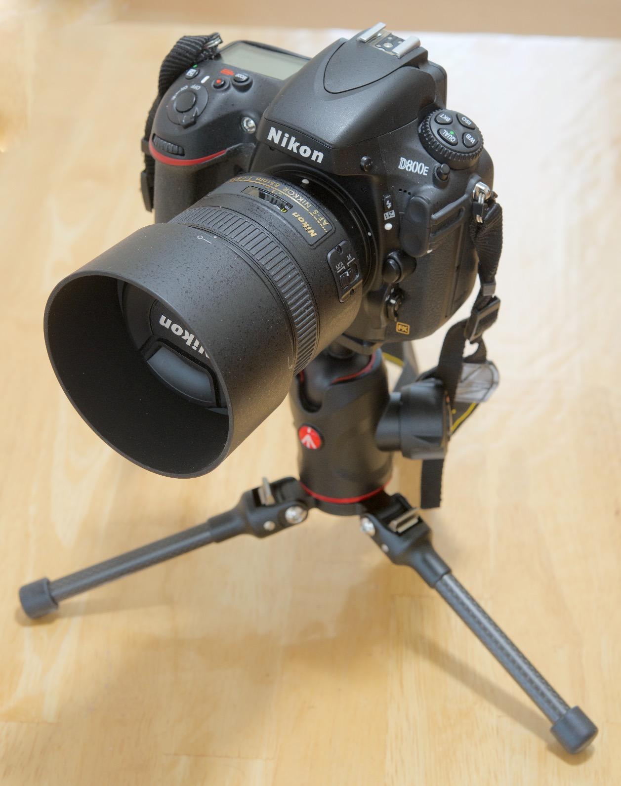 Manfrotto 494 Centre Ball Head, for Camera Tripods, Fluid Ball Head for Ergonomic and Functional Tripods, Camera Stabilizer, Photography Accessories, Simple and Intuitive (MH494) - Customer Photo 1