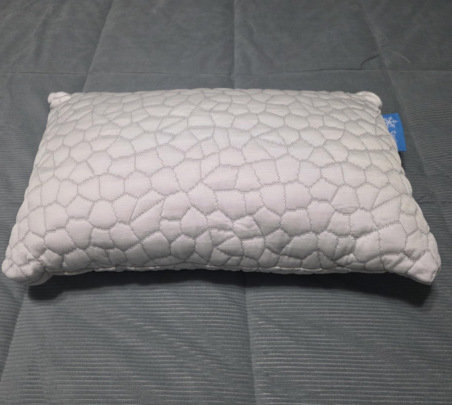 QUTOOL Cooling Pillow for Sleeping, CertiPUR-US Shredded Memory Foam Queen Pillows Set of 2, Cool Pillow for Hot Sleepers Adjustable Firm Pillow for Side, Back, Stomach Sleepers Soft Yet Support, White customer photo 1