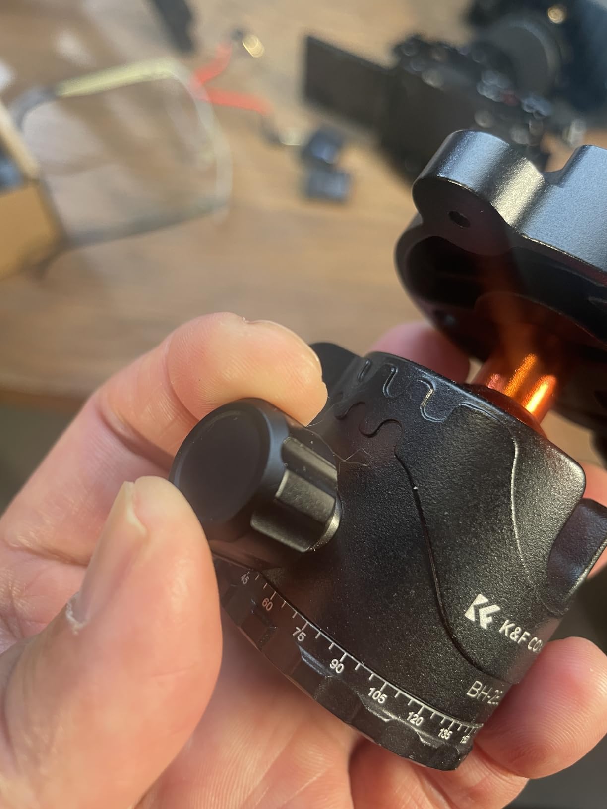 K&F Concept Professional 28mm Metal Tripod Ball Head 360 Degree Rotating Panoramic with 1/4 inch Quick Release Plate Bubble Level for Tripod Monopod Slider Camera Camcorder up to 22 pounds - Customer Photo 2