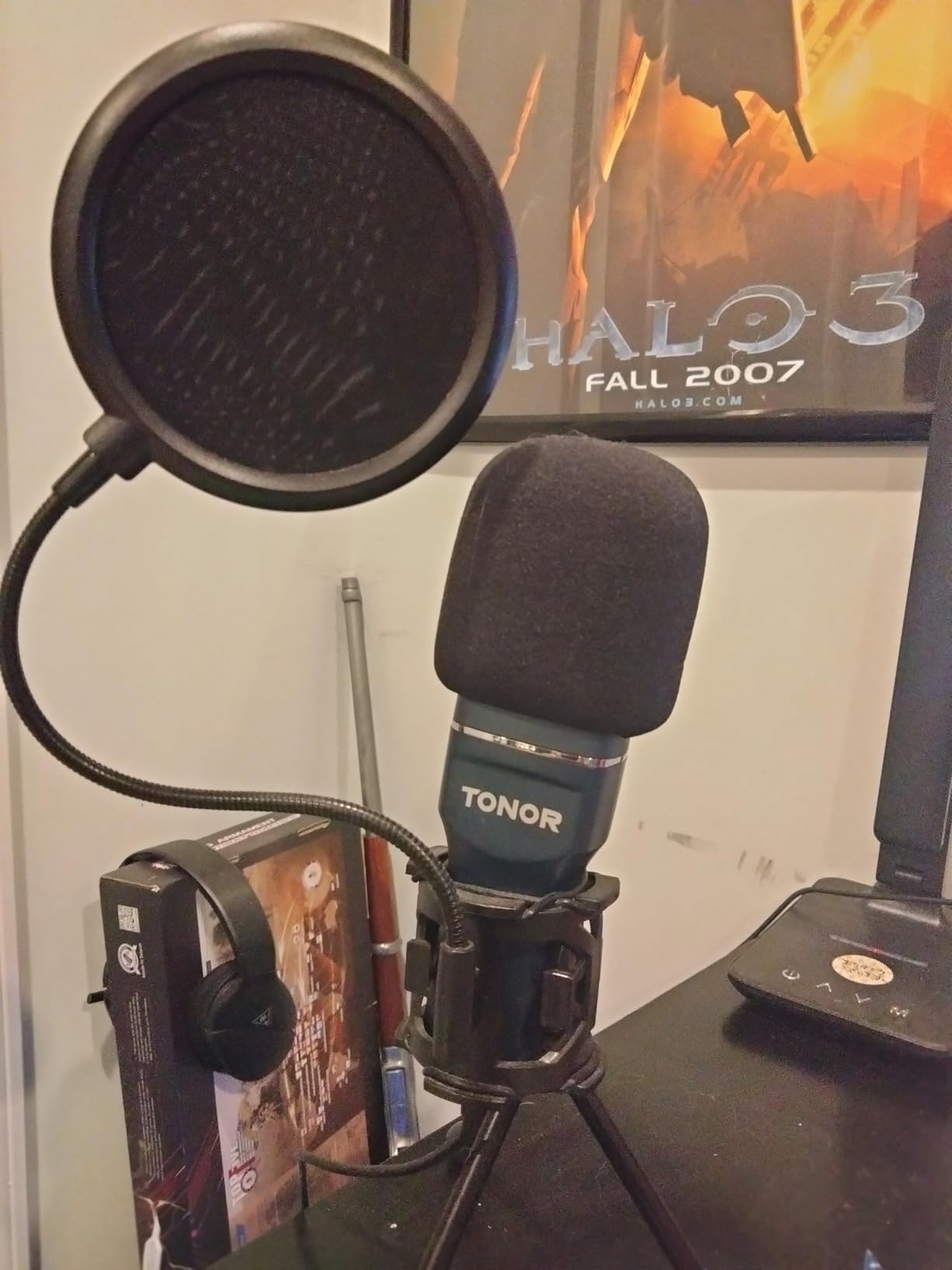 TONOR TC-777 Podcast Microphone, USB Computer Microphone, Cardioid Condenser PC Mic with Tripod Stand and Pop Filter for Podcasting, Streaming, Vocal Recording, Compatible with PC & Laptop, PS4/5 customer photo 2