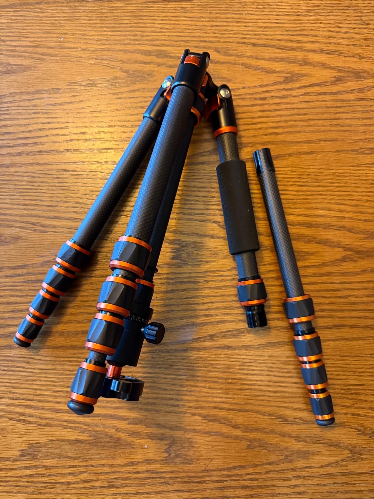 K&F Concept 60 inch Carbon Fiber Camera Tripod,Super Lightweight Compact Travel Tripod with 360 Degree Ball Head,Quick Release Plate,Detachable Monopod 17 lb Load Capacity for SLR DSLR C225C0 (BA225) Customer Review K&F Concept 60 inch Carbon Fiber Camera Tripod,Super Lightweight Compact Travel Tripod with 360 Degree Ball Head,Quick Release Plate,Detachable Monopod 17 lb Load Capacity for SLR DSLR C225C0 (BA225) - Customer Photo 2