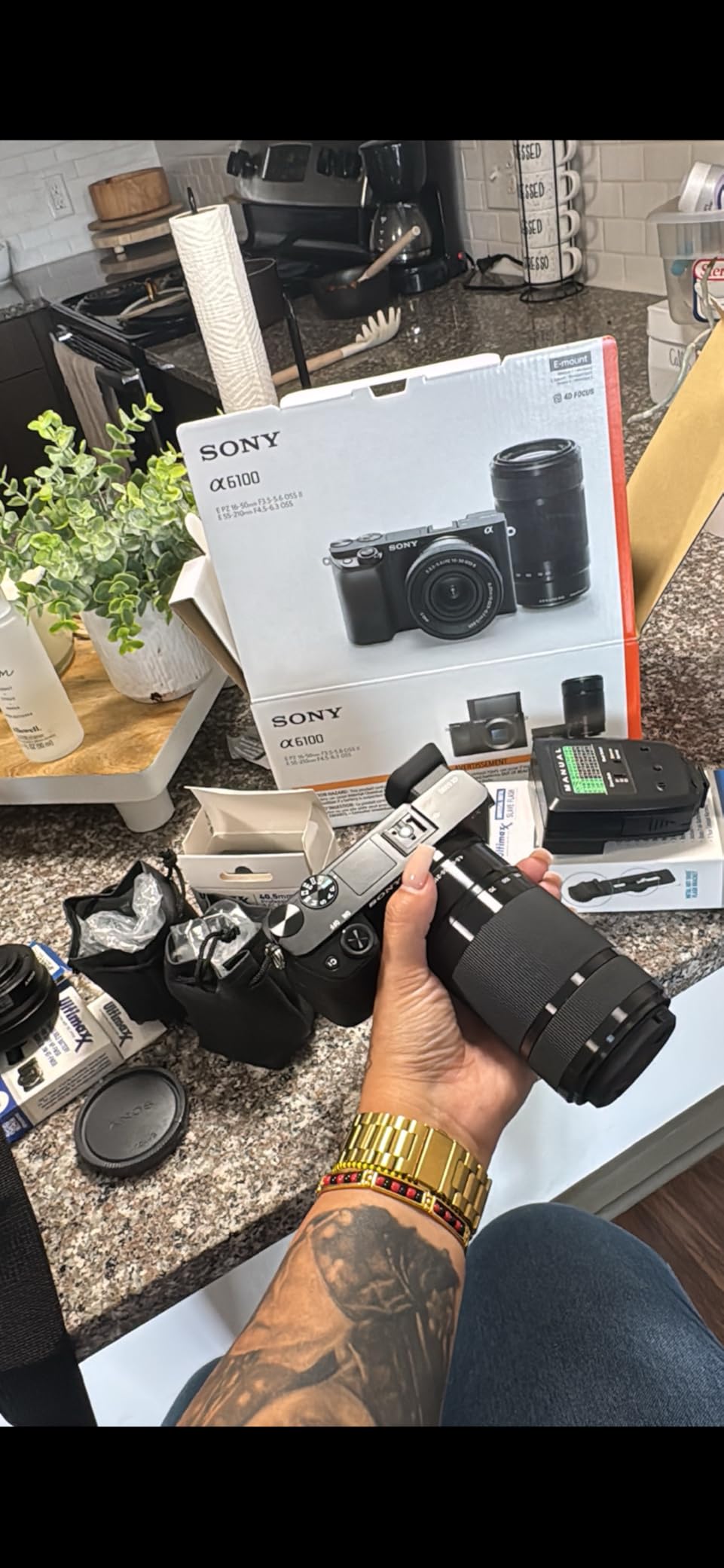 Sony a6100 Mirrorless Camera 4K APS-C w/ 16-50mm F3.5-5.6 OSS Lens ILCE-6100LB | Official Sony USA Partner Model | Bundle with Deco Gear Case + Battery + Flash + Wide & Telephoto Lens + Filter Kit - Customer Photo 1