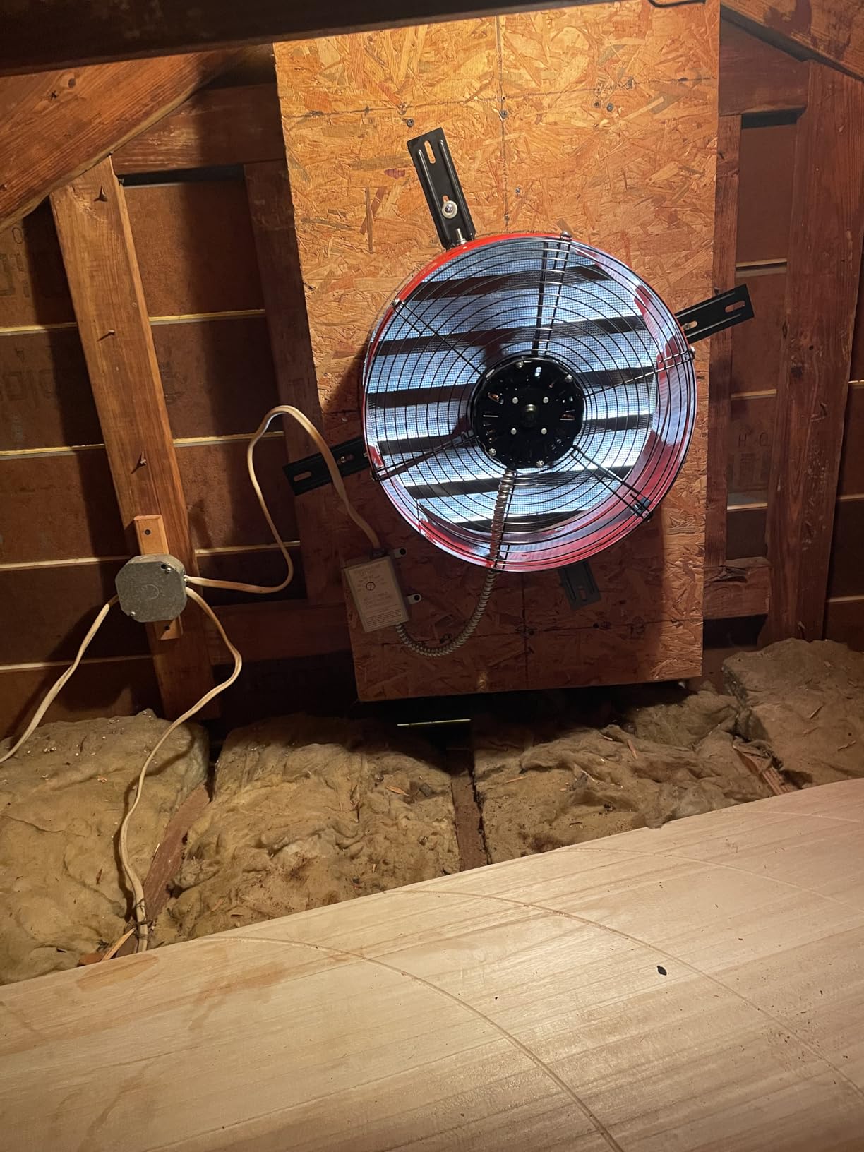 Maxx Air Professional Grade Gable Mount | Power Attic Ventilator, 2.6-Amp 60-Hz Motor and 14-Inch Blade | Quiet Home Attic Fan 1300 CFM | 1,850 SQ. FT. Customer Review Maxx Air Professional Grade Gable Mount | Power Attic Ventilator, 2.6-Amp 60-Hz Motor and 14-Inch Blade | Quiet Home Attic Fan 1300 CFM | 1,850 SQ. FT. - Customer Photo 2