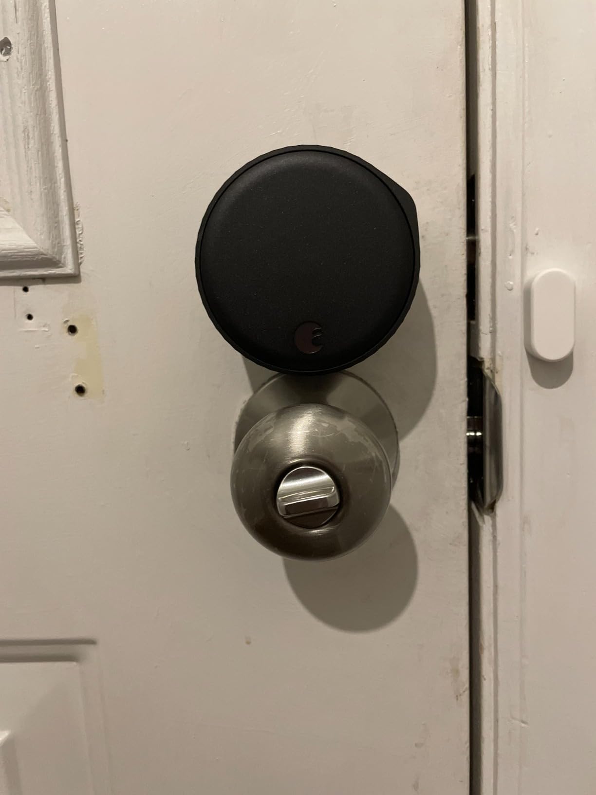August Wi-Fi Smart Lock (4th Generation) - Silver Wi-Fi Connected Smart Keyless Entry Door Lock, Electronic Door Lock Fits Your Existing Deadbolt in Minutes customer photo 1