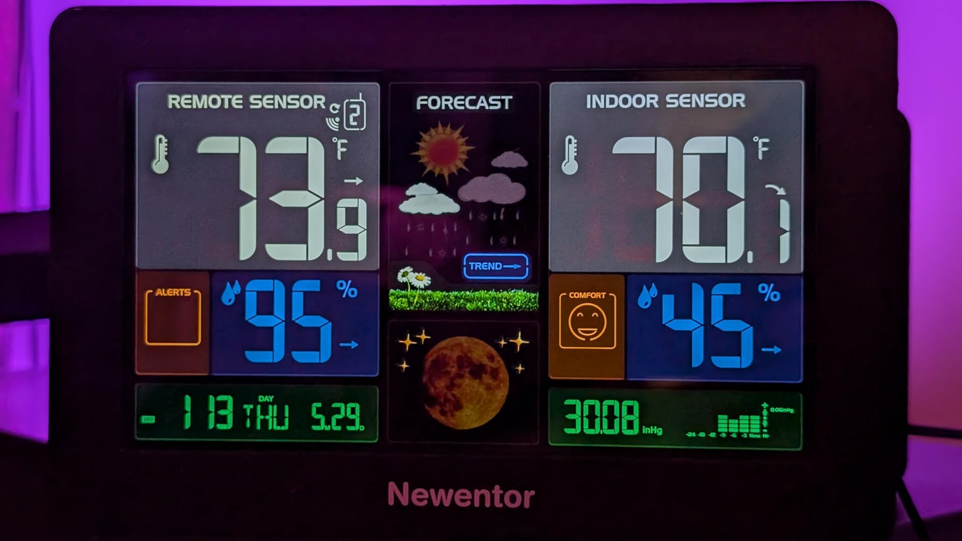 Newentor Weather Station Wireless Indoor Outdoor Thermometer, Color Display Digital Weather Thermometer with Atomic Clock, Barometric Pressure, Forecast Station with Adjustable Backlight, Black customer photo 2
