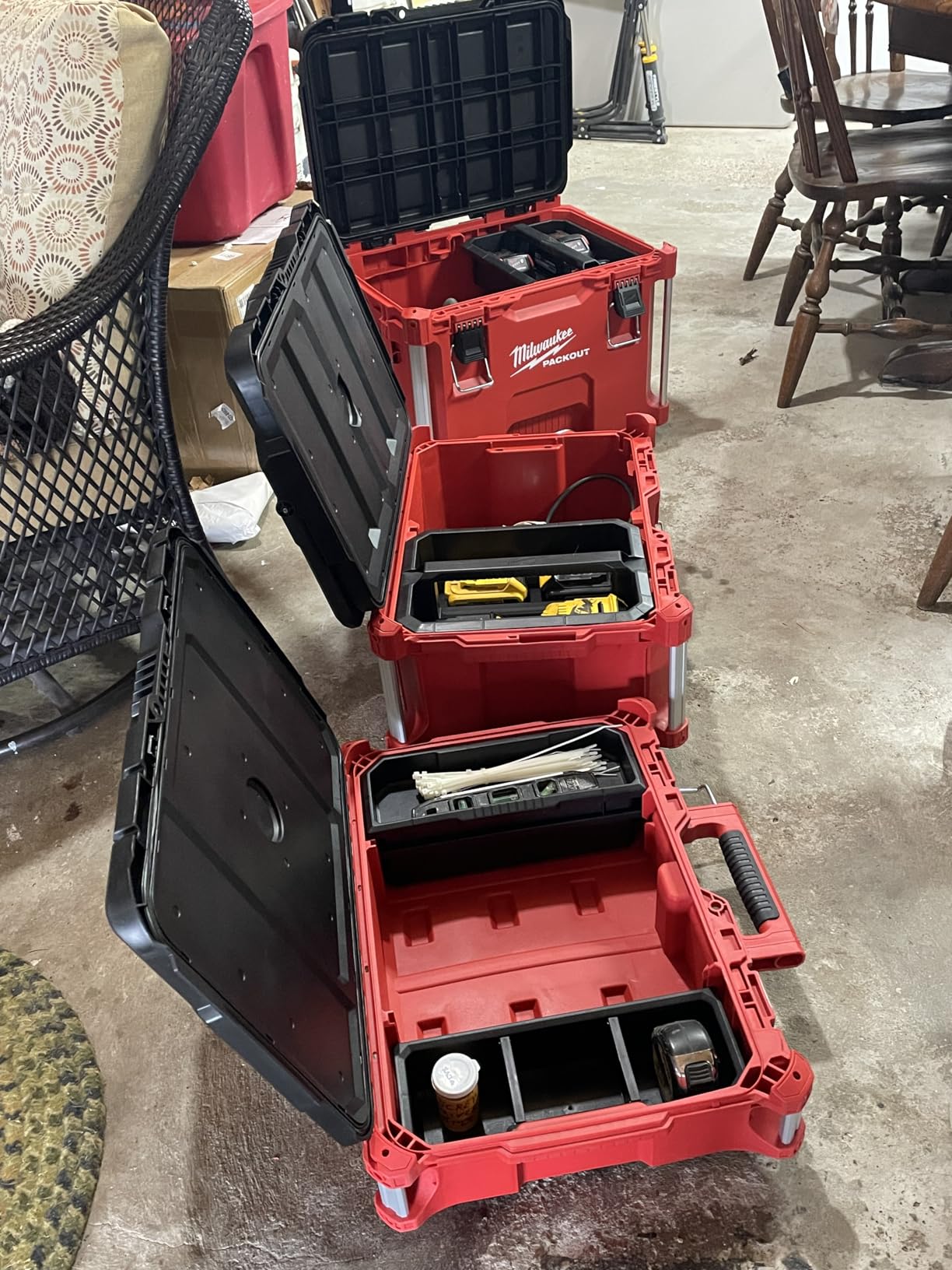 Milwaukee Packout Rolling Modular Stackable Tool Box Storage System, Red Customer Review Milwaukee Packout Rolling Modular Stackable Tool Box Storage System, Red - Customer Photo 1