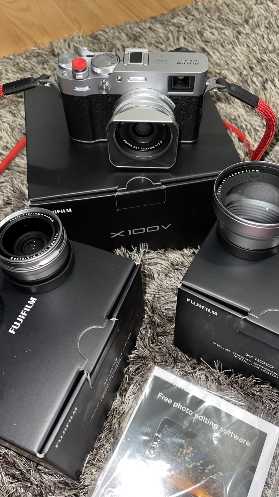 Fujifilm X100V Digital Camera - Black - Customer Photo 5