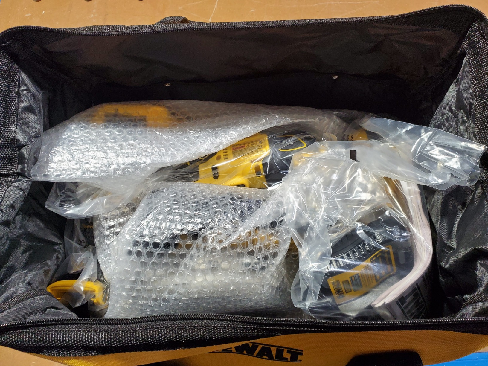DEWALT Tools 5 Tool Power Tool Combo Kit, Cordless Drill Impact Driver Saw Oscillating Multi-tool Set with 20V MAX Battery and Charger (DCK551D1M1) Customer Review DEWALT Tools 5 Tool Power Tool Combo Kit, Cordless Drill Impact Driver Saw Oscillating Multi-tool Set with 20V MAX Battery and Charger (DCK551D1M1) - Customer Photo 2
