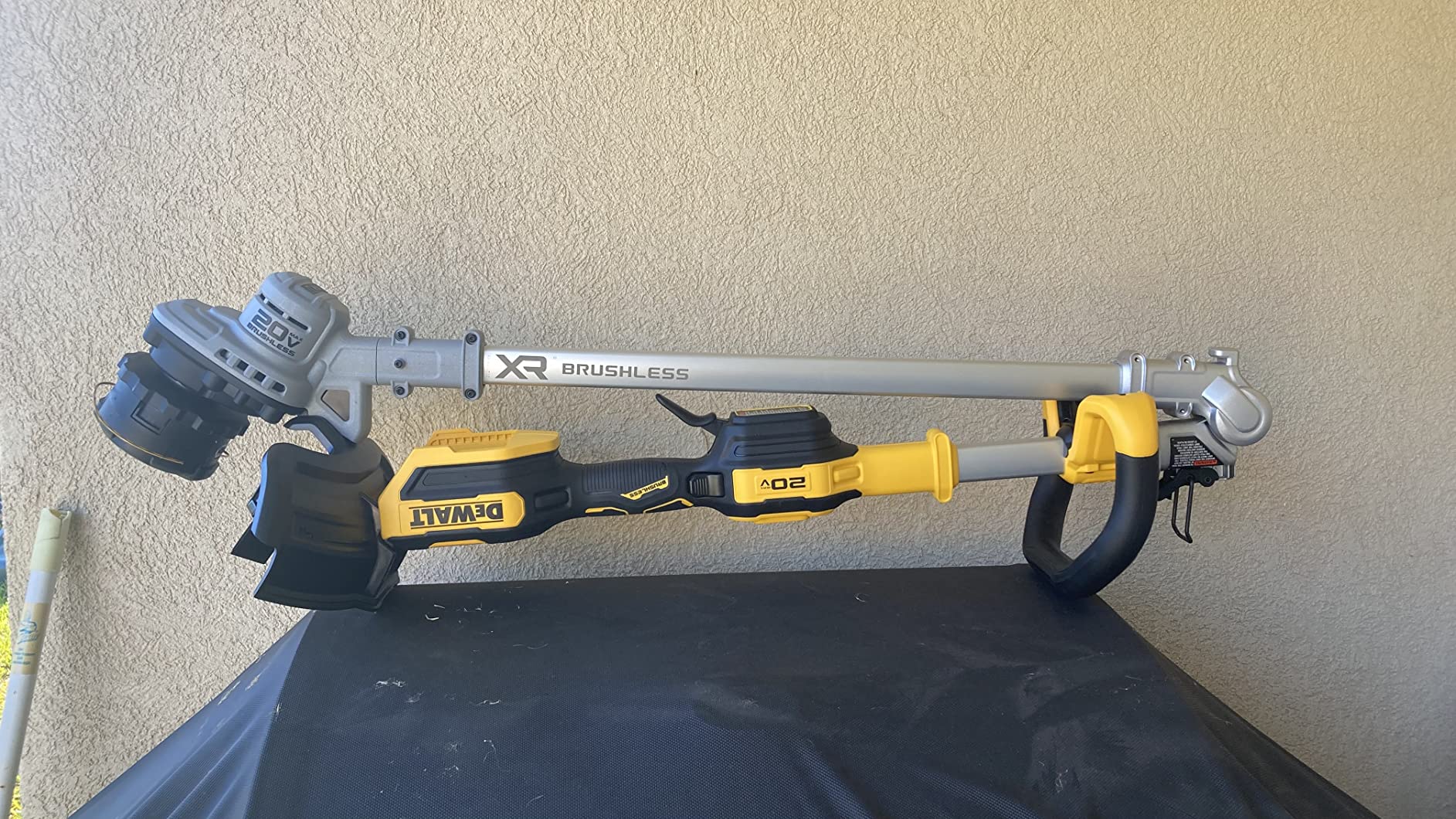 DEWALT 20V MAX* String Trimmer Kit, 5-Ah (DCST922P1) customer photo 2