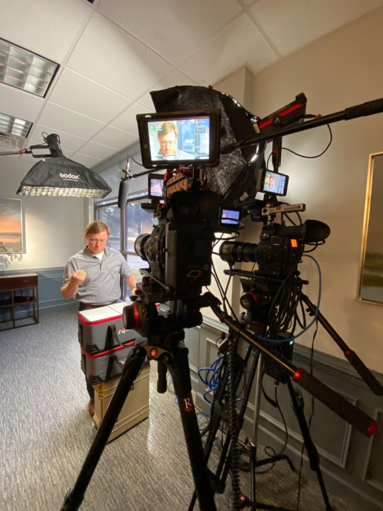 Aputure 300X Led Video Light,300W Aputure LS 300X,Bi-Color 2700K-6500K,24300lux@1m,APP and Remote Control(V-Mount) Customer Review Aputure 300X Led Video Light,300W Aputure LS 300X,Bi-Color 2700K-6500K,24300lux@1m,APP and Remote Control(V-Mount) - Customer Photo 2