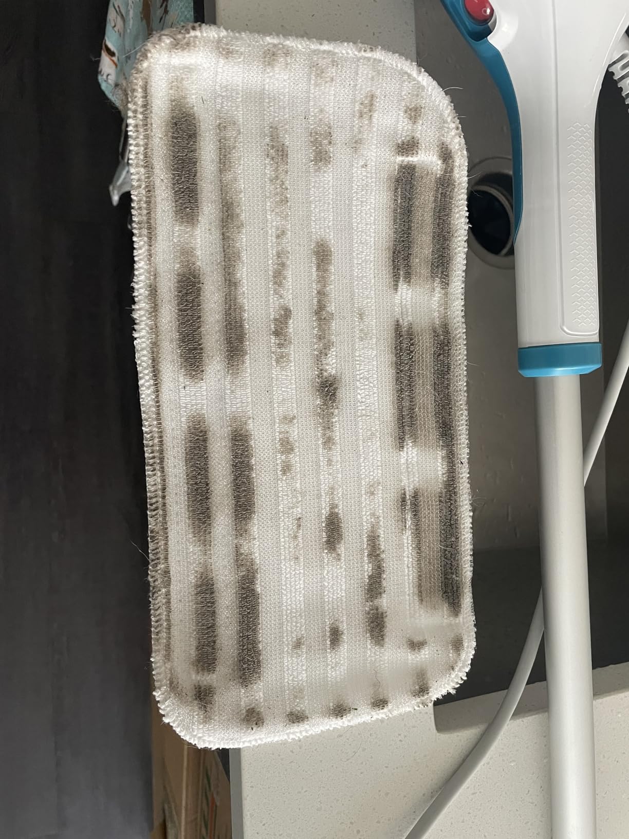 BLACK+DECKER Steam Mop, White (HSM13E1) Customer Review BLACK+DECKER Steam Mop, White (HSM13E1) - Customer Photo 1