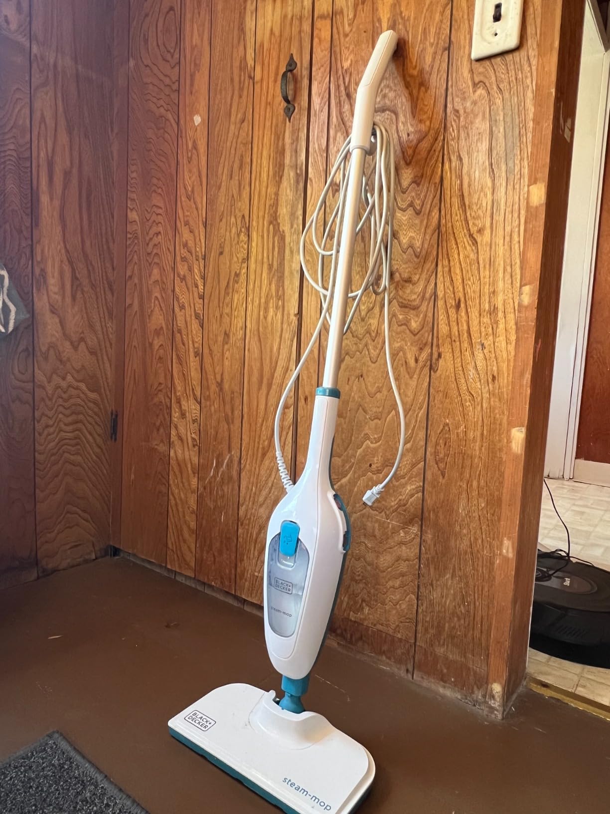 BLACK+DECKER Steam Mop, White (HSM13E1) Customer Review BLACK+DECKER Steam Mop, White (HSM13E1) - Customer Photo 2