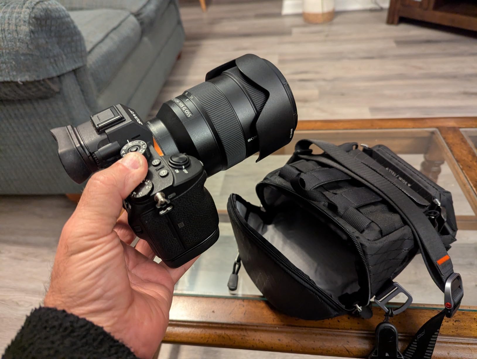 f-stop Navin Expandable Camera Carry Holster for DSLR, Mirrorless with Attached Lens - Alternative to Fitzroy Customer Review f-stop Navin Expandable Camera Carry Holster for DSLR, Mirrorless with Attached Lens - Alternative to Fitzroy - Customer Photo 1
