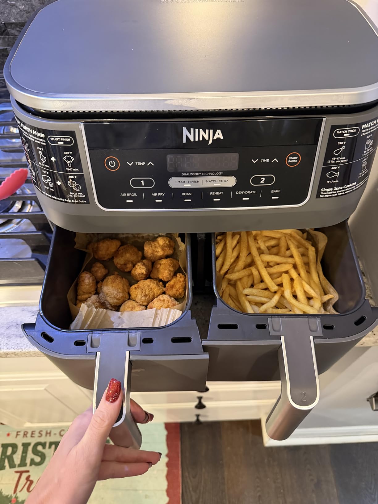 Ninja Foodi 6-in-1 DualZone 2-Basket Air Fryer, 8QT, DZ201 customer photo 1