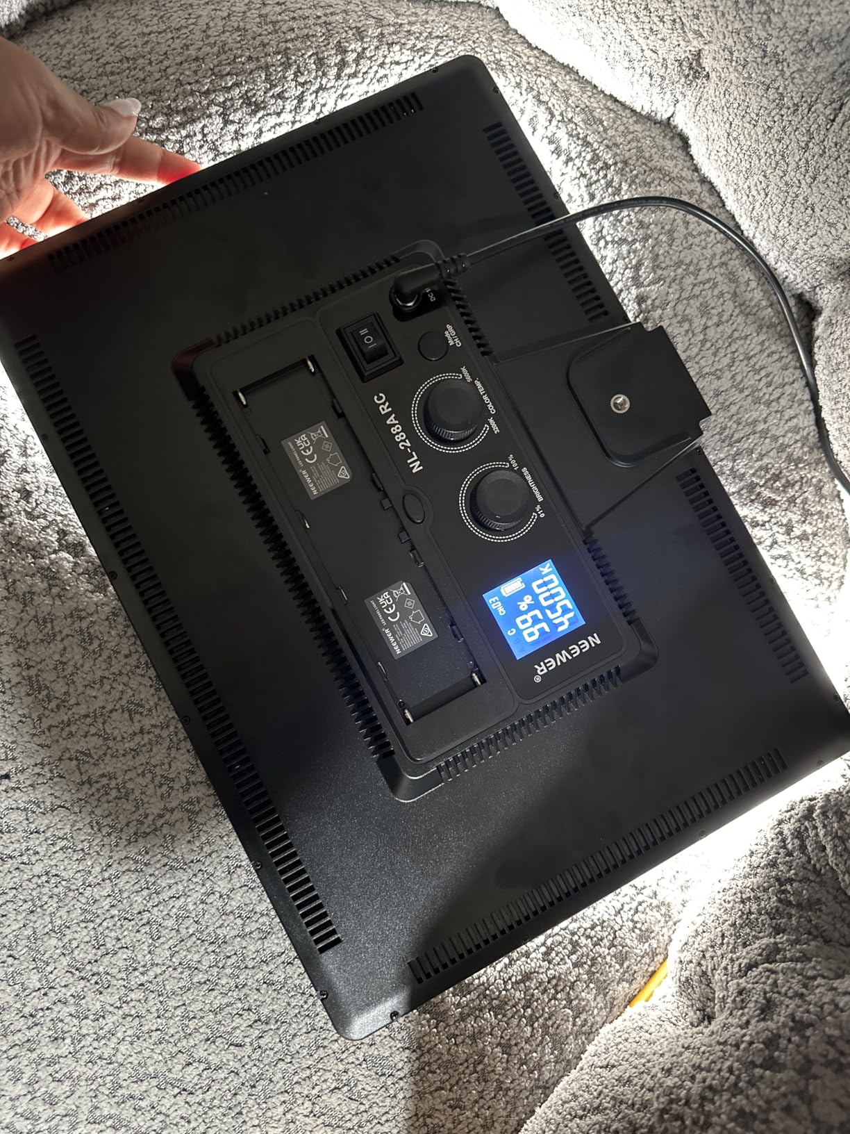 Neewer NL288 LED Video Light with 2.4G Remote, 45W 4800Lux 3200K-5600K CRI 97+ Dimmable Bi-Color 18