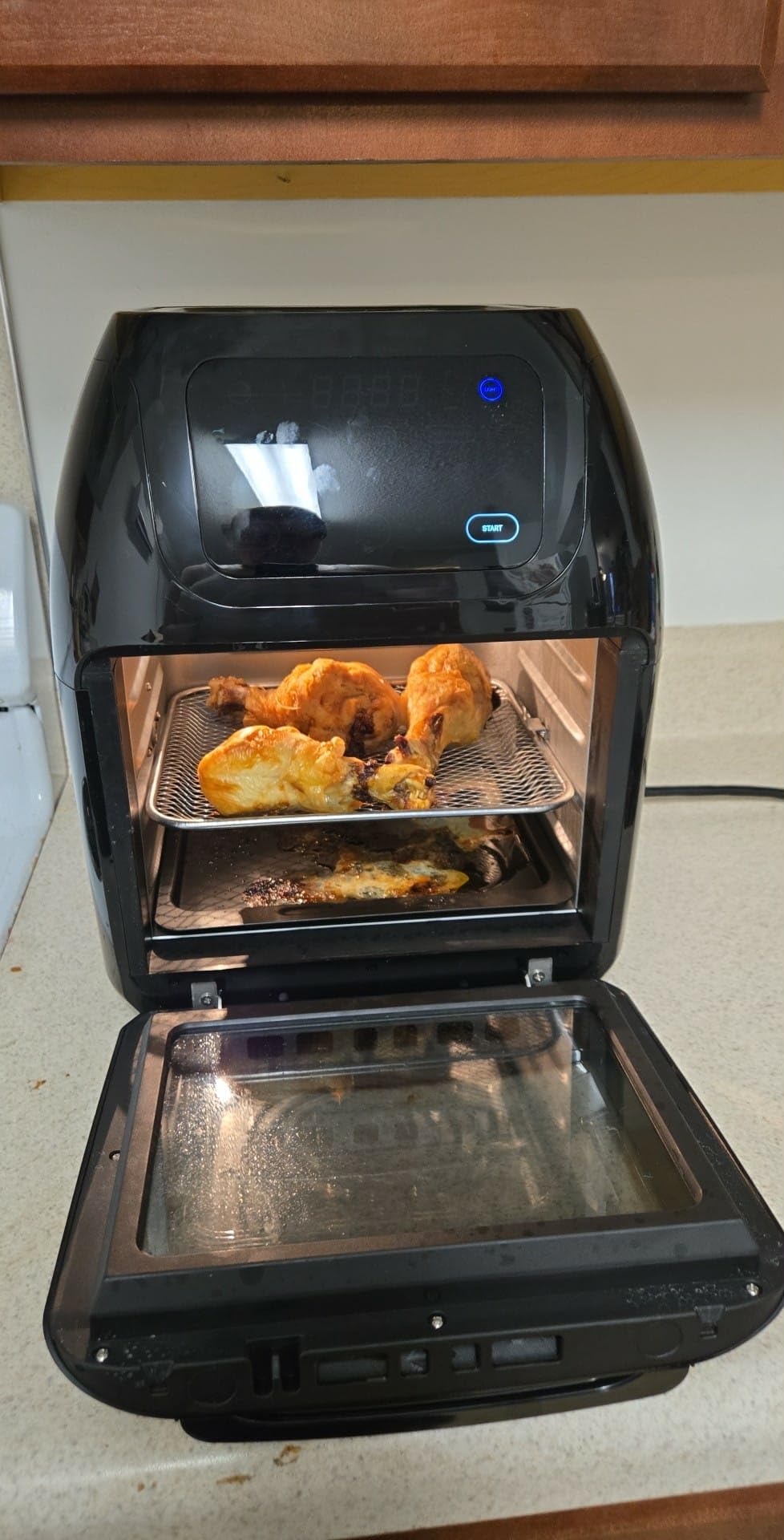 CHEFMAN Multifunctional Digital Air Fryer Plus Rotisserie, Dehydrator, Convection Oven, 17 Touch Screen Presets, XL 10L Family Size, Auto Shutoff, Large Easy-View Window customer photo 2