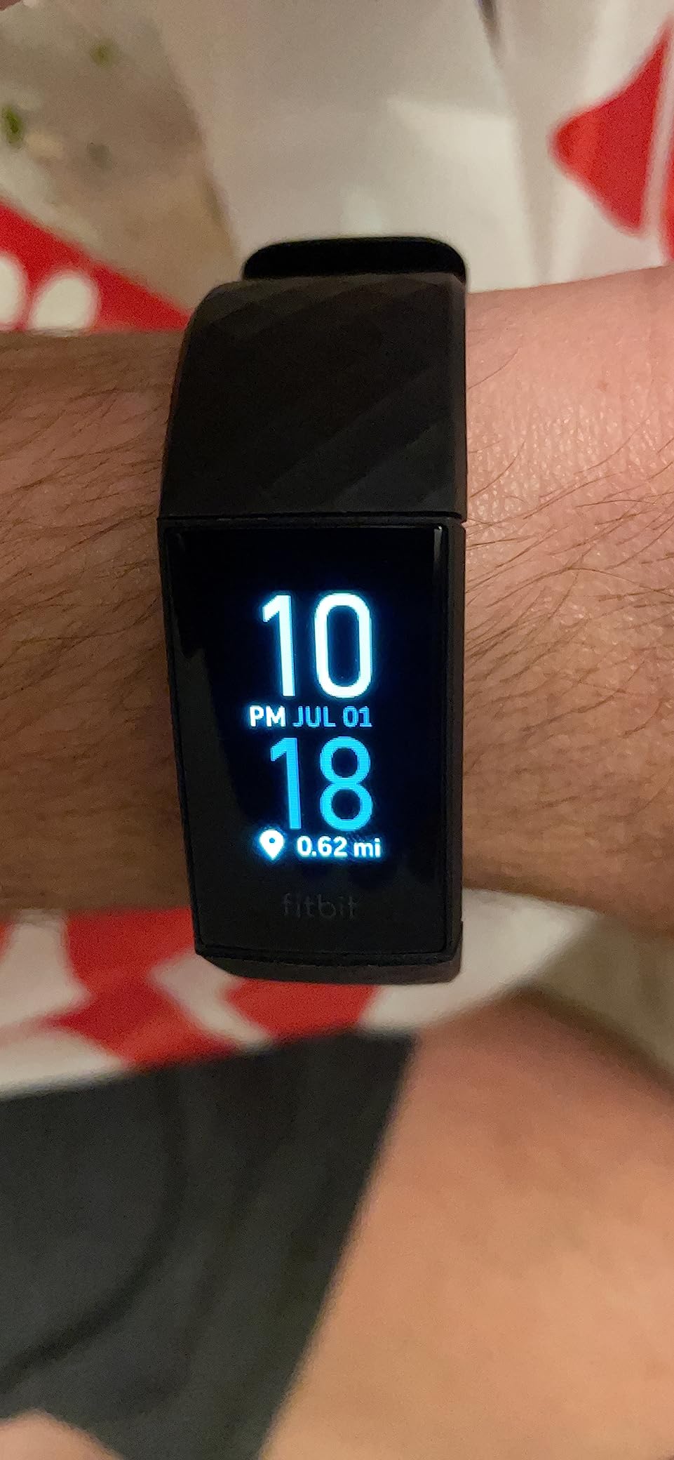 Charge 4 Black Advanced Fitness Tracker customer photo 1