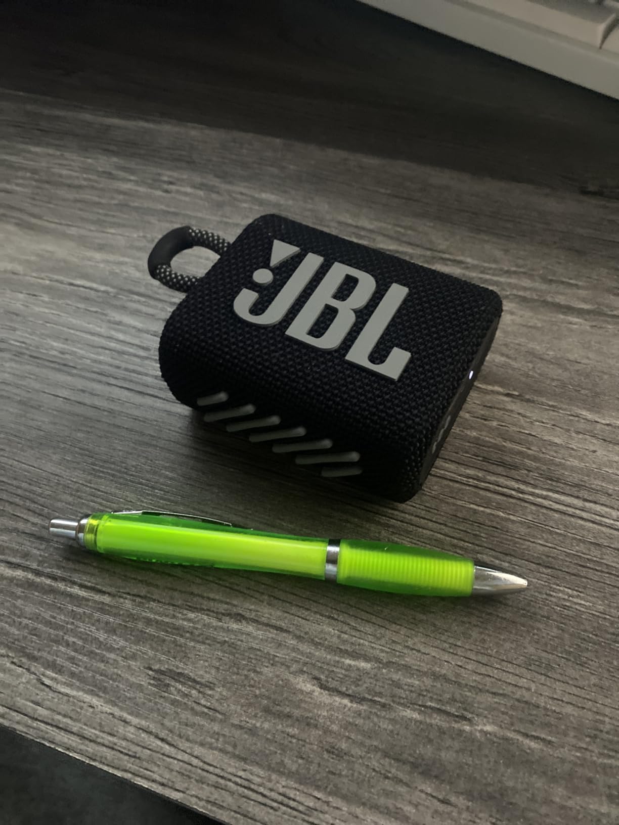 JBL Go 3 - Portable Mini Bluetooth Speaker, big audio and punchy bass, IP67 waterproof and dustproof, 5 hours of playtime customer photo 2
