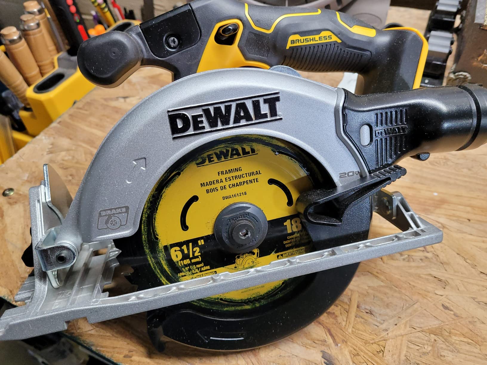 DEWALT 20V MAX* 6-1/2 in. Brushless Cordless Circular Saw, Tool Only (DCS565B) Customer Review DEWALT 20V MAX* 6-1/2 in. Brushless Cordless Circular Saw, Tool Only (DCS565B) - Customer Photo 1