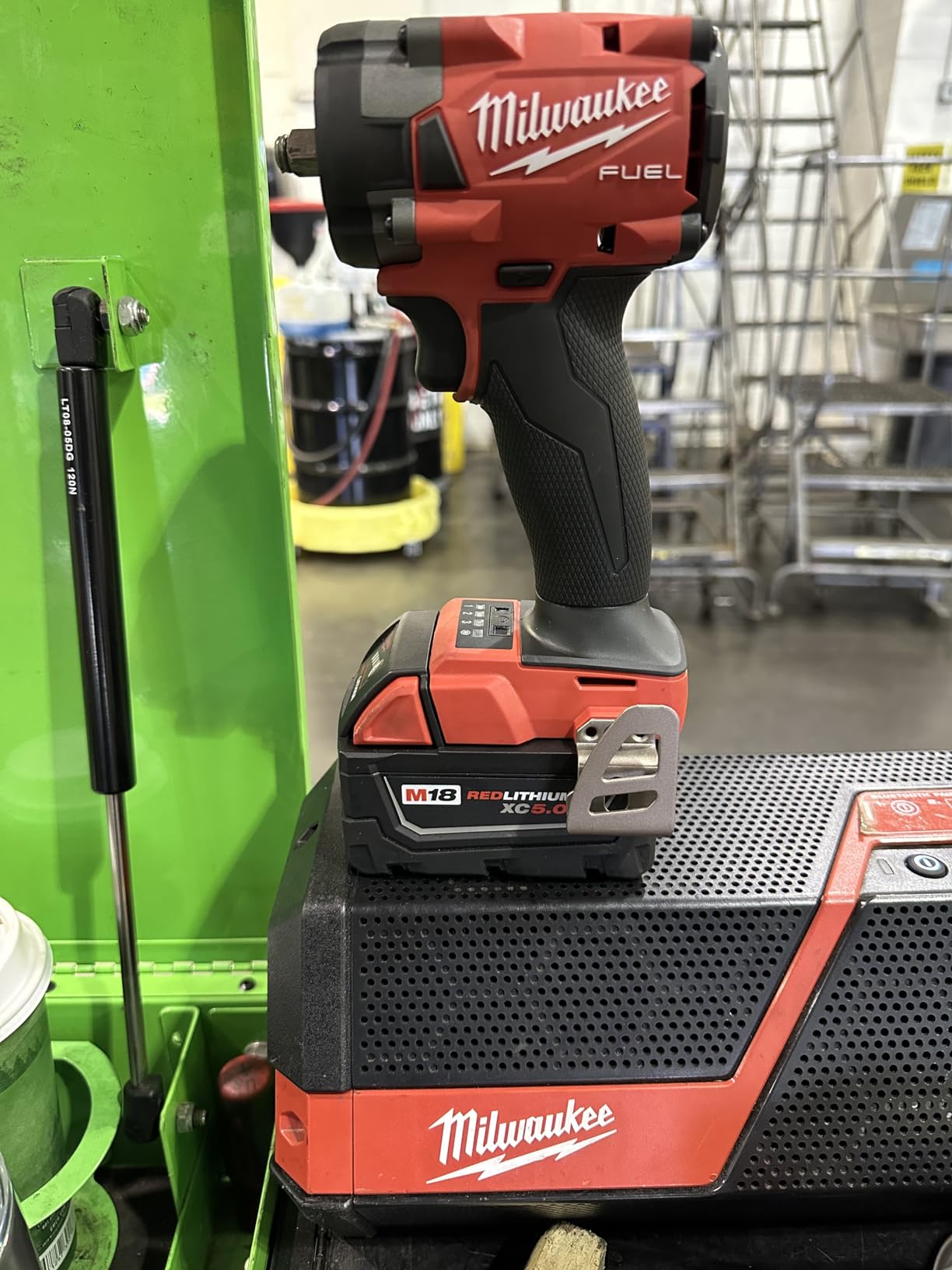 Milwaukee M18 FUEL 3/8 Milwaukee M18 FUEL 3/8