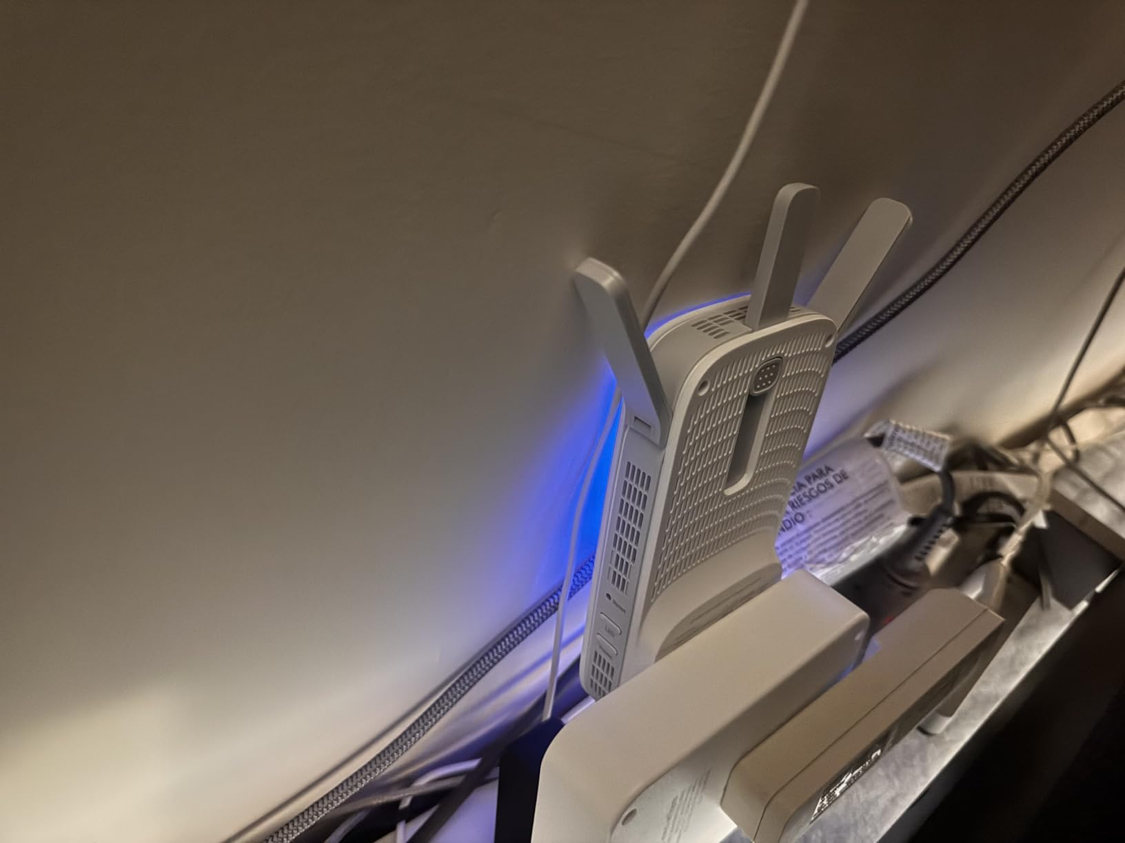 TP-Link AC1900 WiFi Range Extender RE550 | Dual-Band Wireless Repeater Amplifier w/Gigabit Ethernet Port | Up to 2200 Sq. Ft., 32 Devices | Internet Signal Booster | APP Setup | EasyMesh Compatible customer photo 1