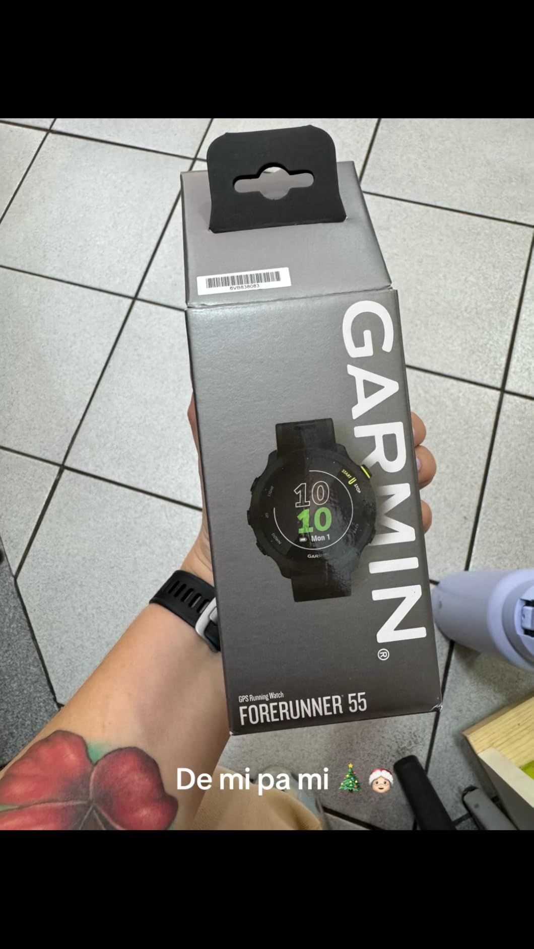 Garmin Forerunner 55, GPS Running Watch with Daily Suggested Workouts, Up to 2 Weeks of Battery Life, Black customer photo 1