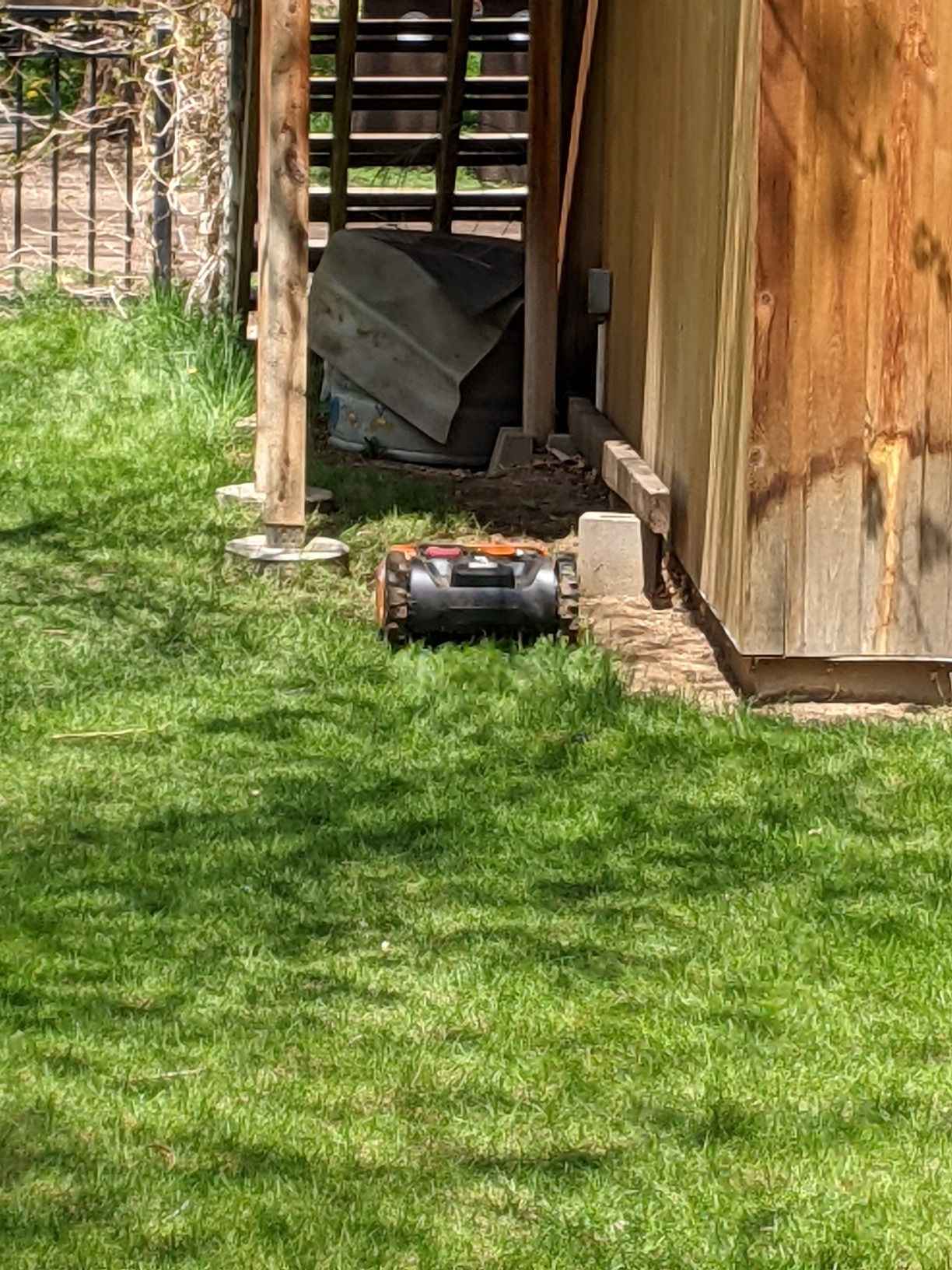 WORX Landroid L 20V 5.0Ah Robotic Lawn Mower 1/2 Acre / 21,780 Sq Ft. Power Share - WR155 (Battery & Charger Included) customer photo 1