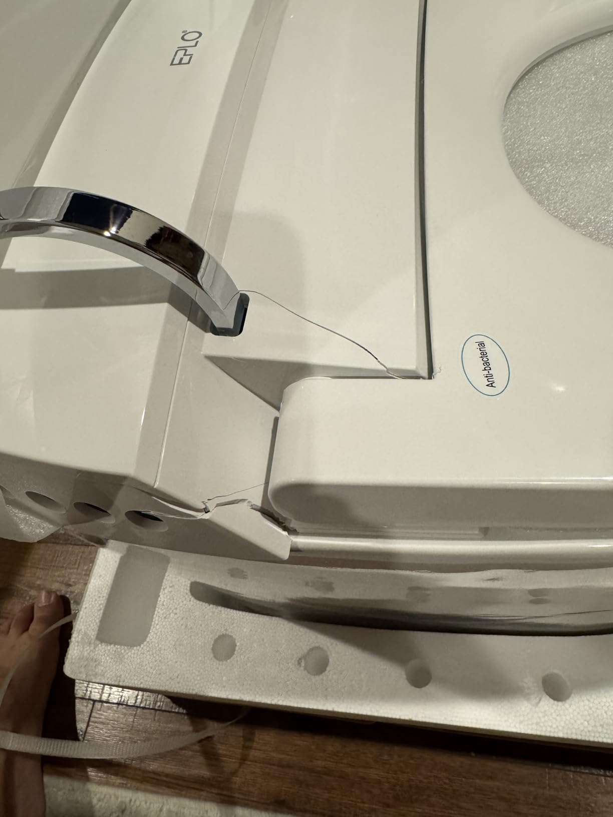 EPLO Smart Toilet,One Piece Bidet for Bathrooms,Modern Elongated Toilet with Warm Water,Dual Auto Flush,Foot Sensor Operation,Heated Bidet Seat,Electric Tankless Toilets with LED Display E16 Customer Review EPLO Smart Toilet,One Piece Bidet for Bathrooms,Modern Elongated Toilet with Warm Water,Dual Auto Flush,Foot Sensor Operation,Heated Bidet Seat,Electric Tankless Toilets with LED Display E16 - Customer Photo 2