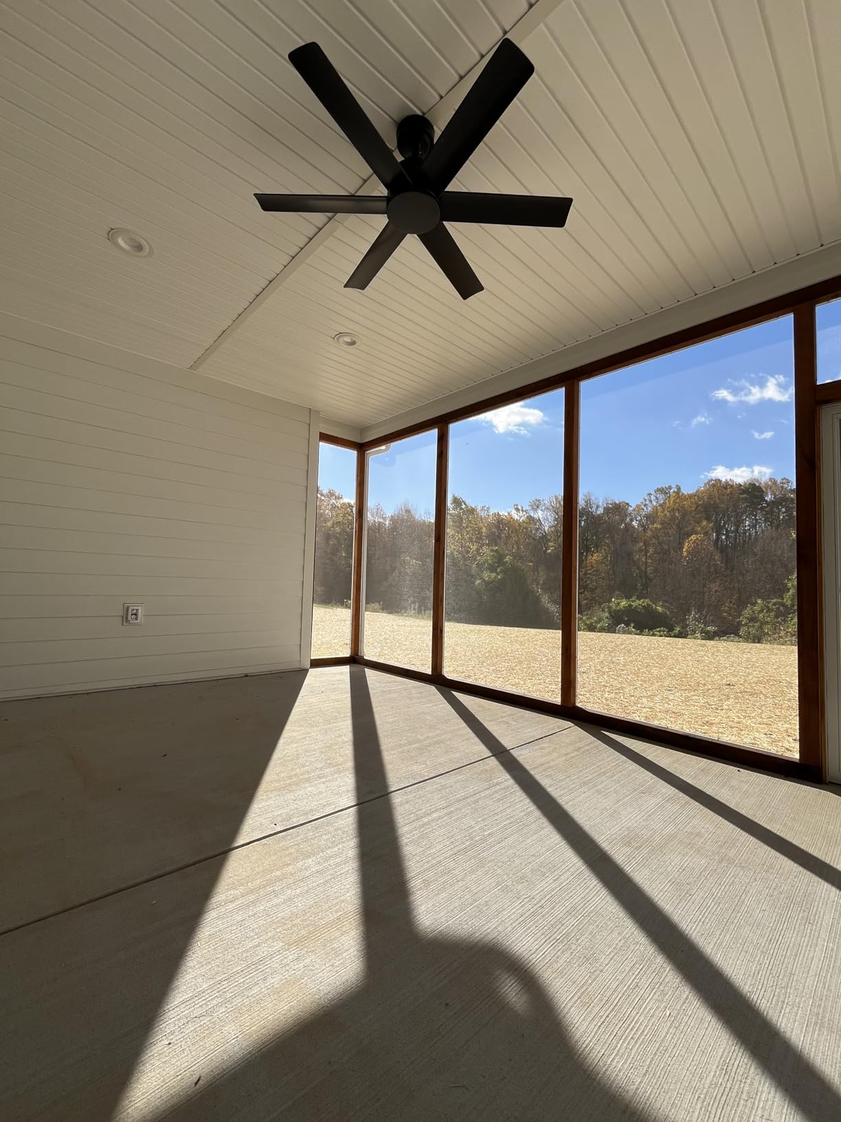 Hunter 52 inch Outdoor or Indoor Ceiling Fan No Light - Black Ceiling Fan without Light, For Patio, Porch, Garage, or Living Room, Standard Mount, 6 Blades, Wall Control - Kennicott 51180, Matte Black - Customer Photo 2