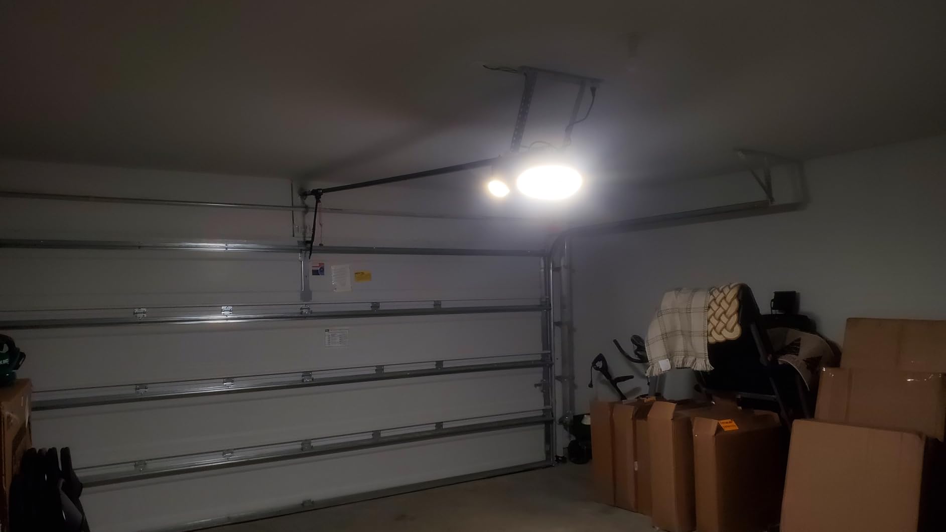 Chamberlain B6713T Smart Advanced Corner LED Lighting-myQ Smartphone Controlled-Ultra Quiet, Strong Belt Drive & MAX Lifting Power, Blue Garage Door Opener Customer Review Chamberlain B6713T Smart Advanced Corner LED Lighting-myQ Smartphone Controlled-Ultra Quiet, Strong Belt Drive & MAX Lifting Power, Blue Garage Door Opener - Customer Photo 2