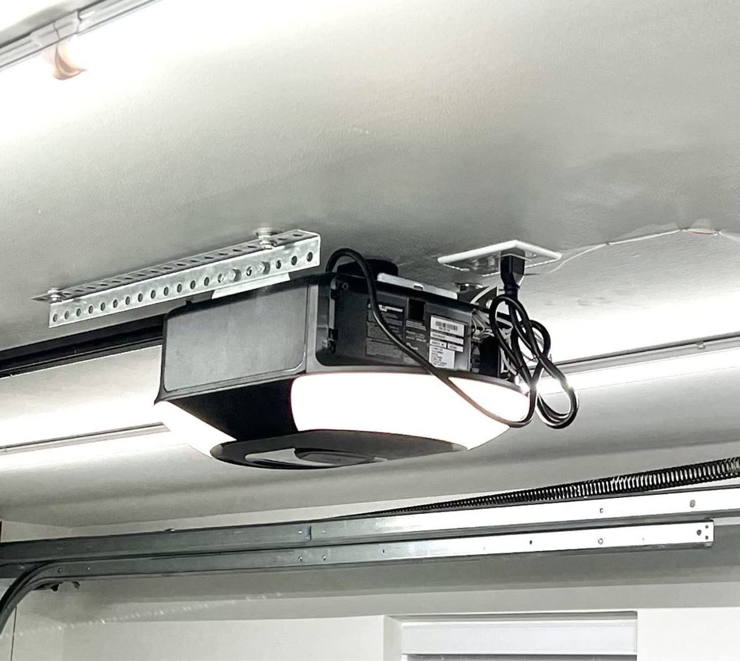 Chamberlain B6753T Smart Garage Door Opener, Video Streaming & Advanced Corner LED Lighting-myQ Smartphone Controlled-Ultra Quiet, Strong Belt Drive & MAX Lifting Power Customer Review Chamberlain B6753T Smart Garage Door Opener, Video Streaming & Advanced Corner LED Lighting-myQ Smartphone Controlled-Ultra Quiet, Strong Belt Drive & MAX Lifting Power - Customer Photo 2